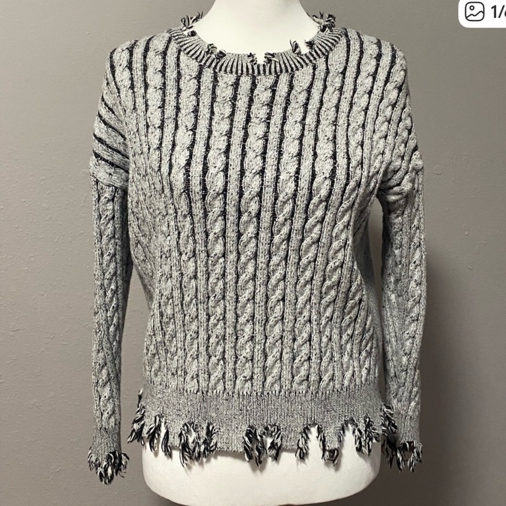 BiBi Black and Gray Cable Knit Sweater size large